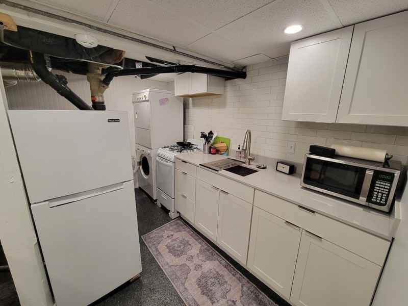 2639 S Imperial St - Photo 2 of 8