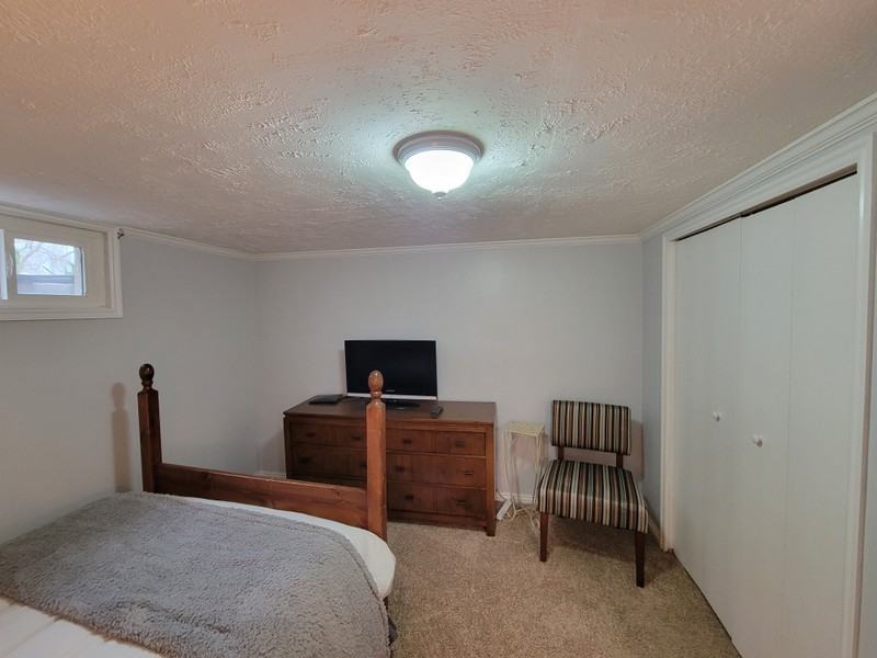 2639 S Imperial St - Photo 5 of 8