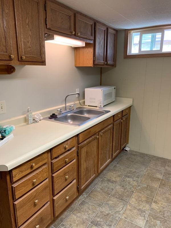 247 Se - Photo 3 of 6