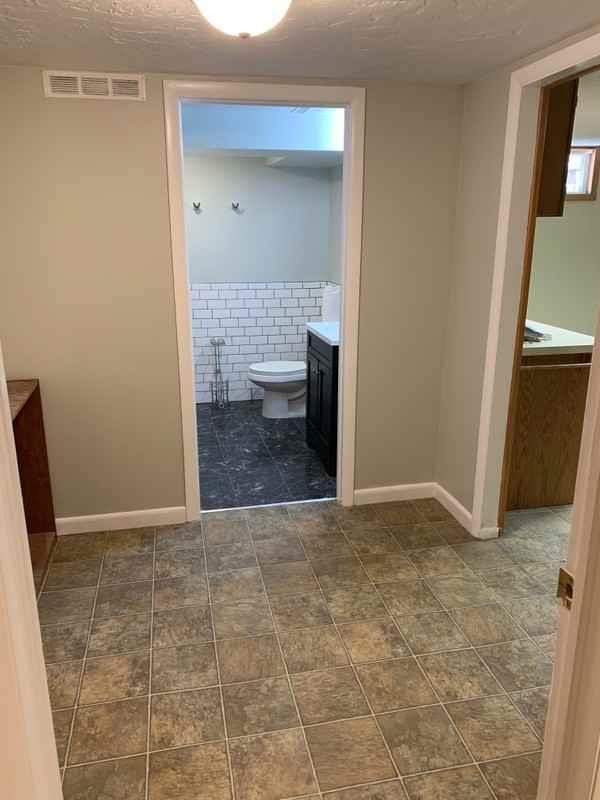 247 Se - Photo 5 of 6