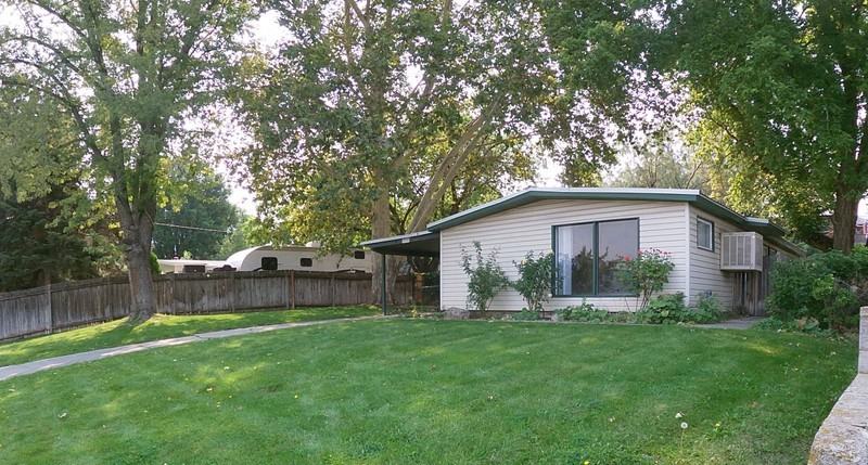 1738 E Cloverdale Rd - Photo 2 of 11