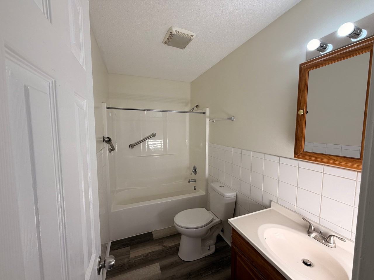 1701 Hutchinson Ave #11 - Photo 7 of 7