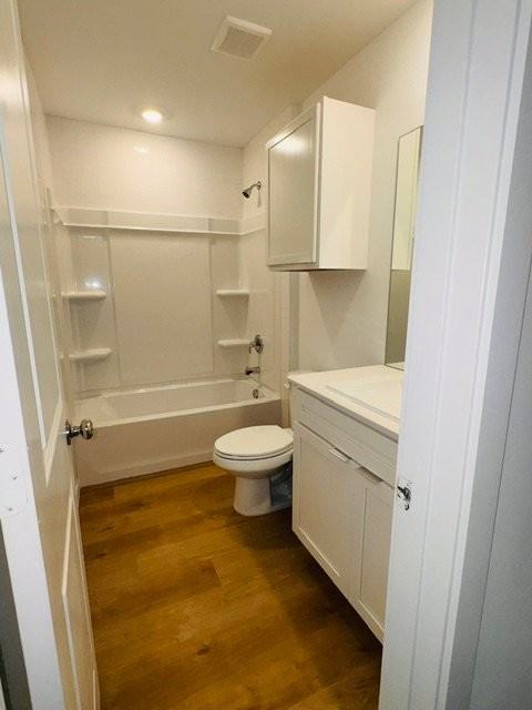 2704 Nw 203rd St - Photo 6 of 14