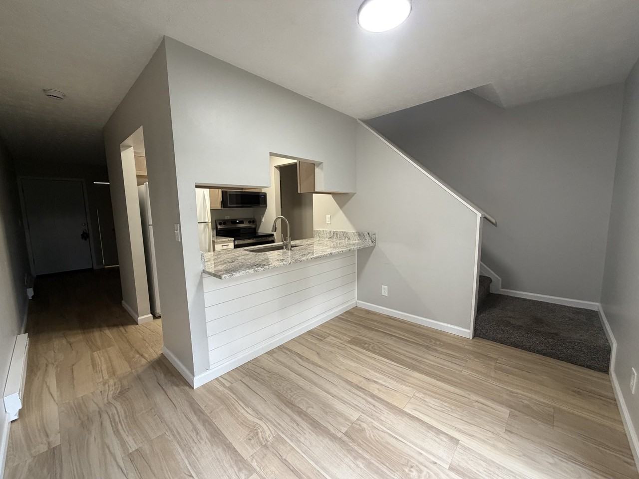 208 Forest Ln - Photo 5 of 19
