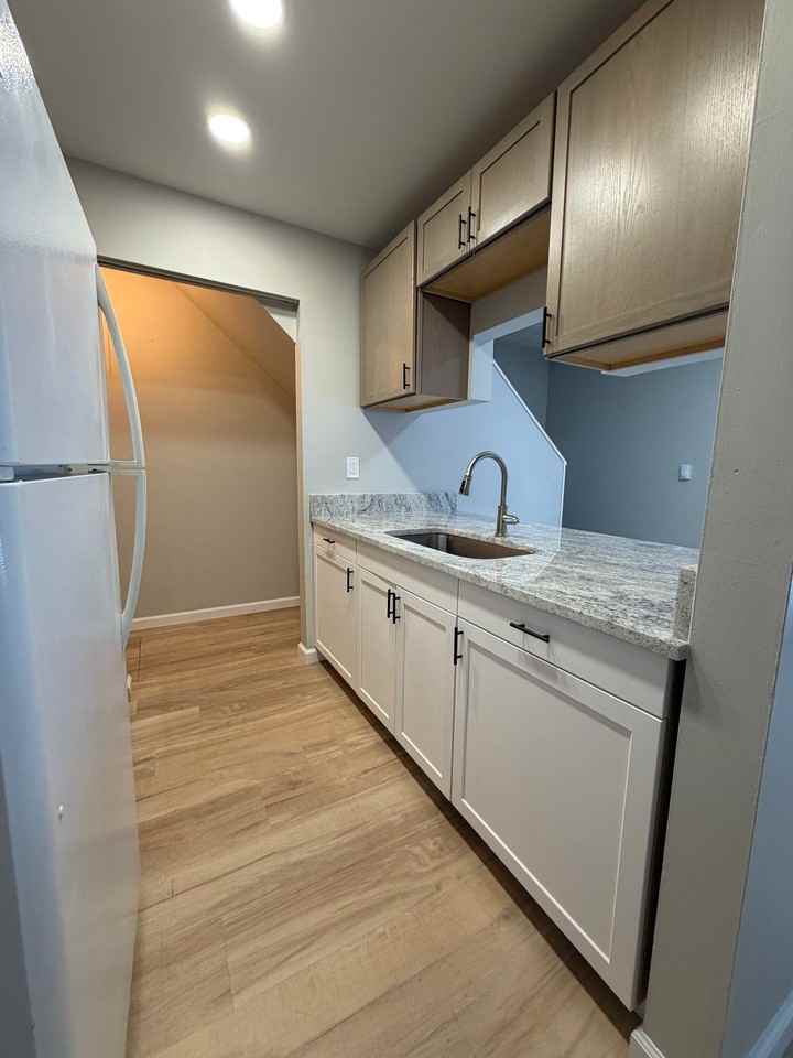 208 Forest Ln - Photo 7 of 19