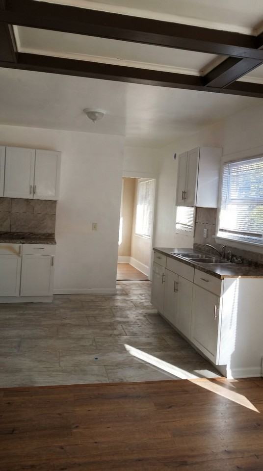 3780 Virginia Park St - Photo 3 of 4