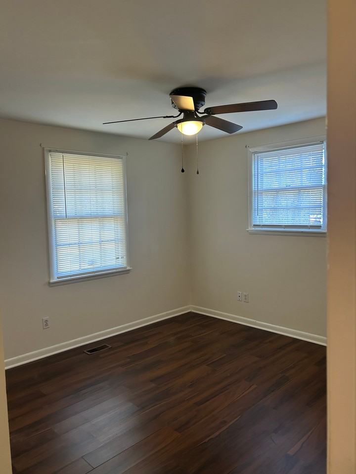 6636 Keystone Dr - Photo 2 of 10