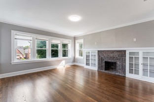 5449 W Melrose St #2 - Photo 1 of 1