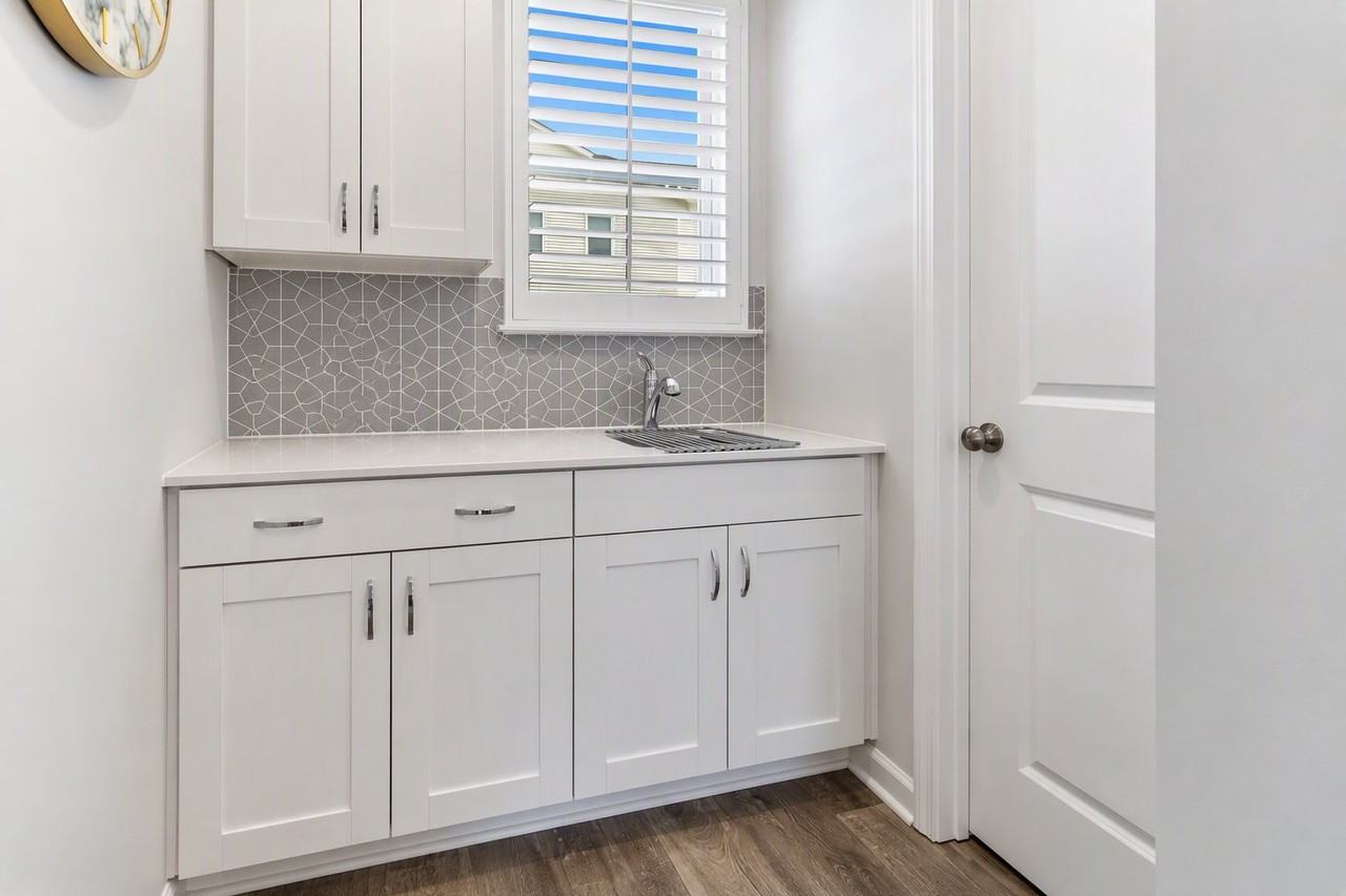 180 Beacon Hill Rd - Photo 5 of 11