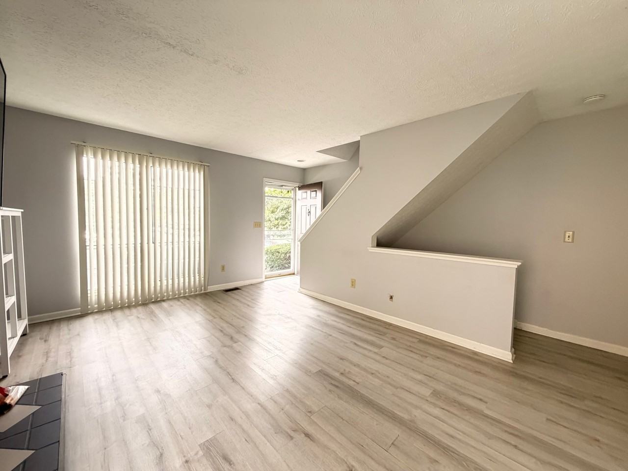 5117 Dalmeny Ct - Photo 3 of 18