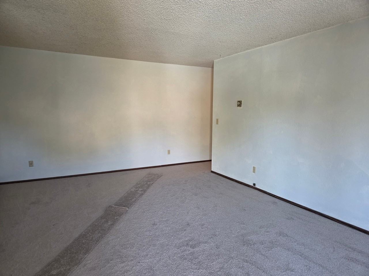 1325 Sw Jordan St #A - Photo 5 of 8