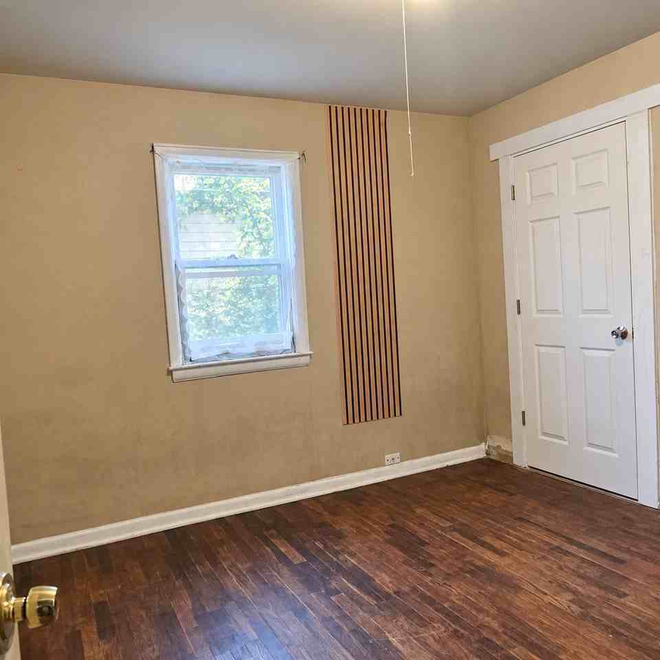 2914 Leith St - Photo 3 of 7