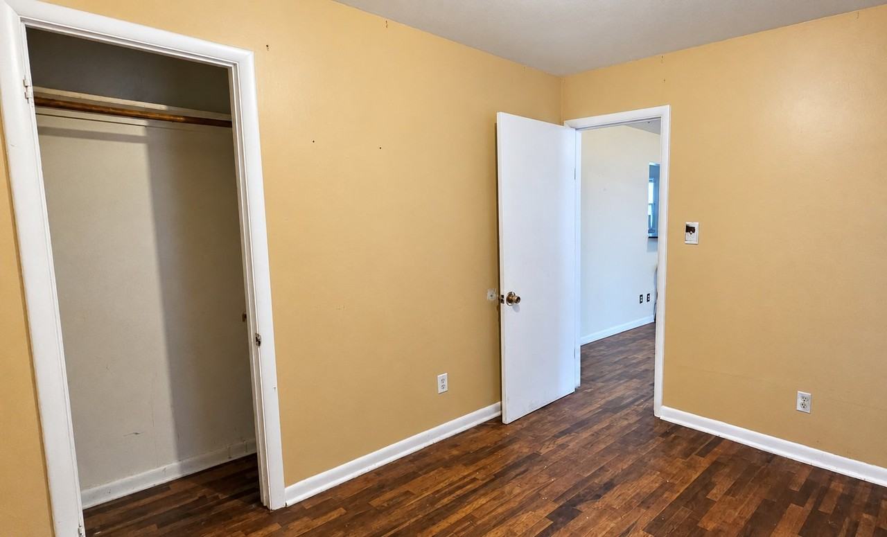 2914 Leith St - Photo 6 of 7