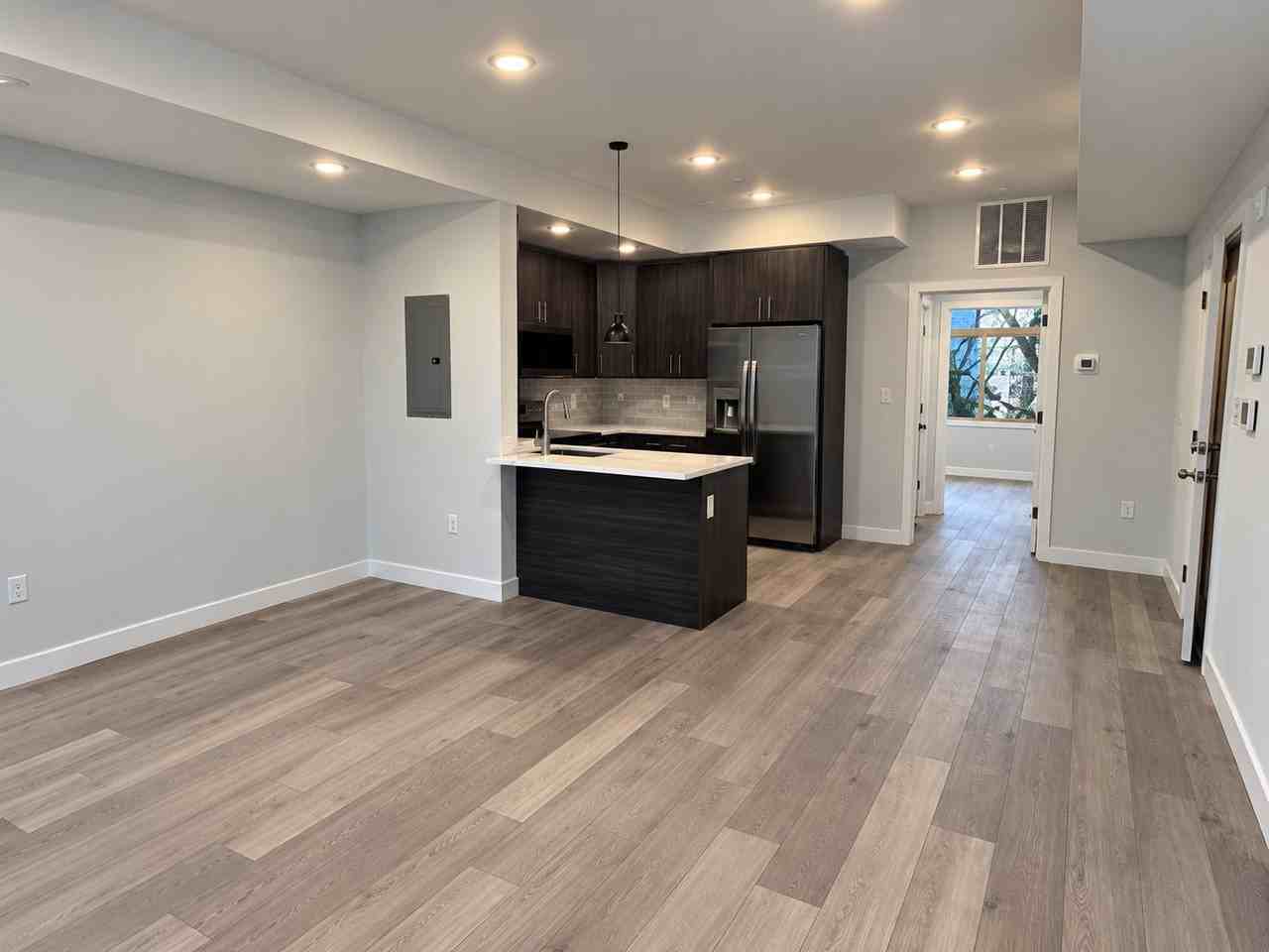 2240 N Franklin St #1 - Photo 7 of 11