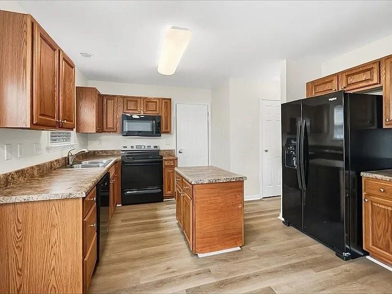 208 Fledgling Way - Photo 2 of 10