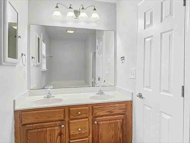 208 Fledgling Way - Photo 5 of 10