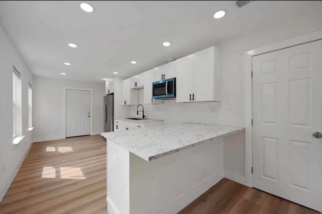 1840 Portland Ave - Photo 7 of 14