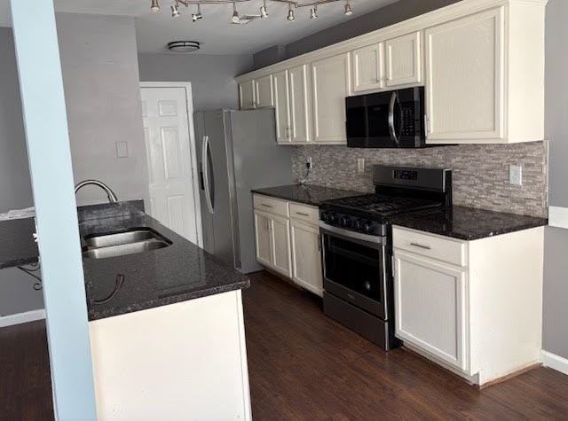 1600 Beacon Village Dr - Photo 4 of 20
