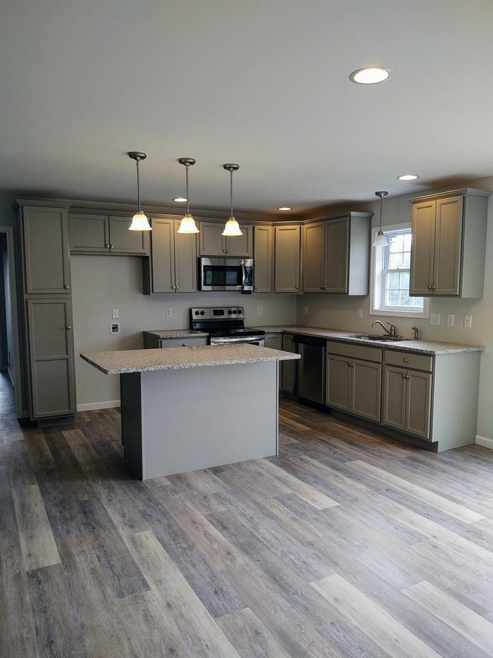 4126 Dixie Ave - Photo 2 of 8