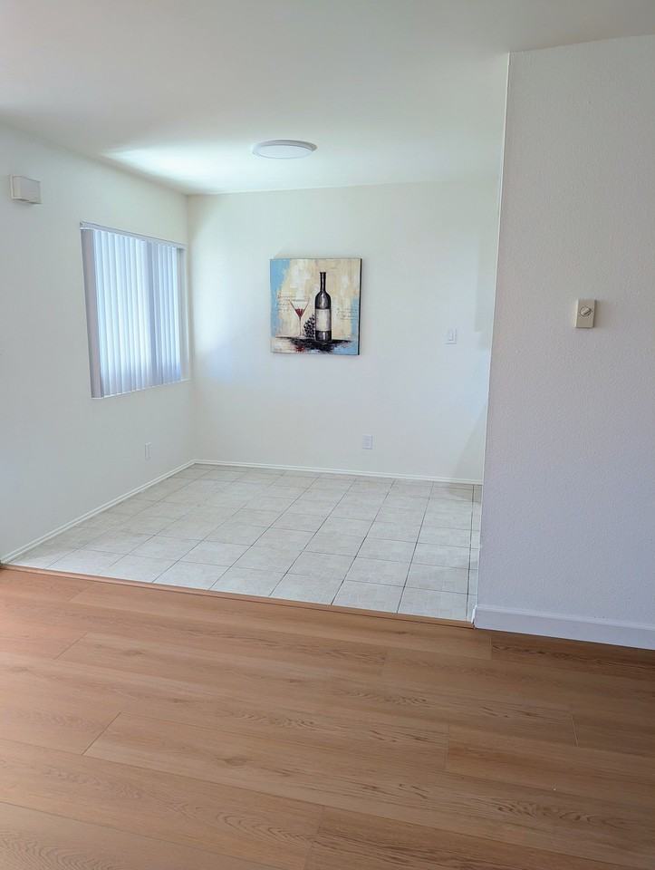 2870 W 235th St #14 - Photo 3 of 12