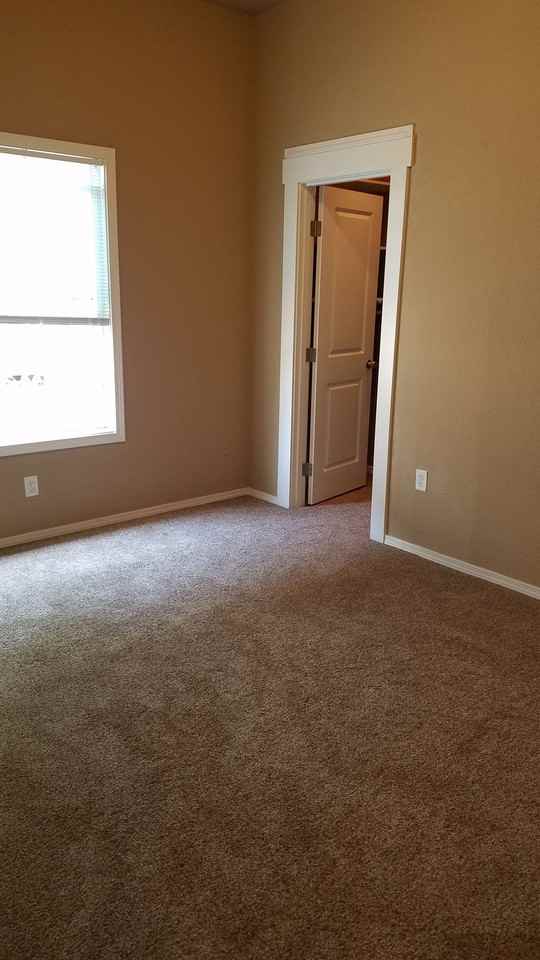 27120 101st Ave Nw - Photo 3 of 17
