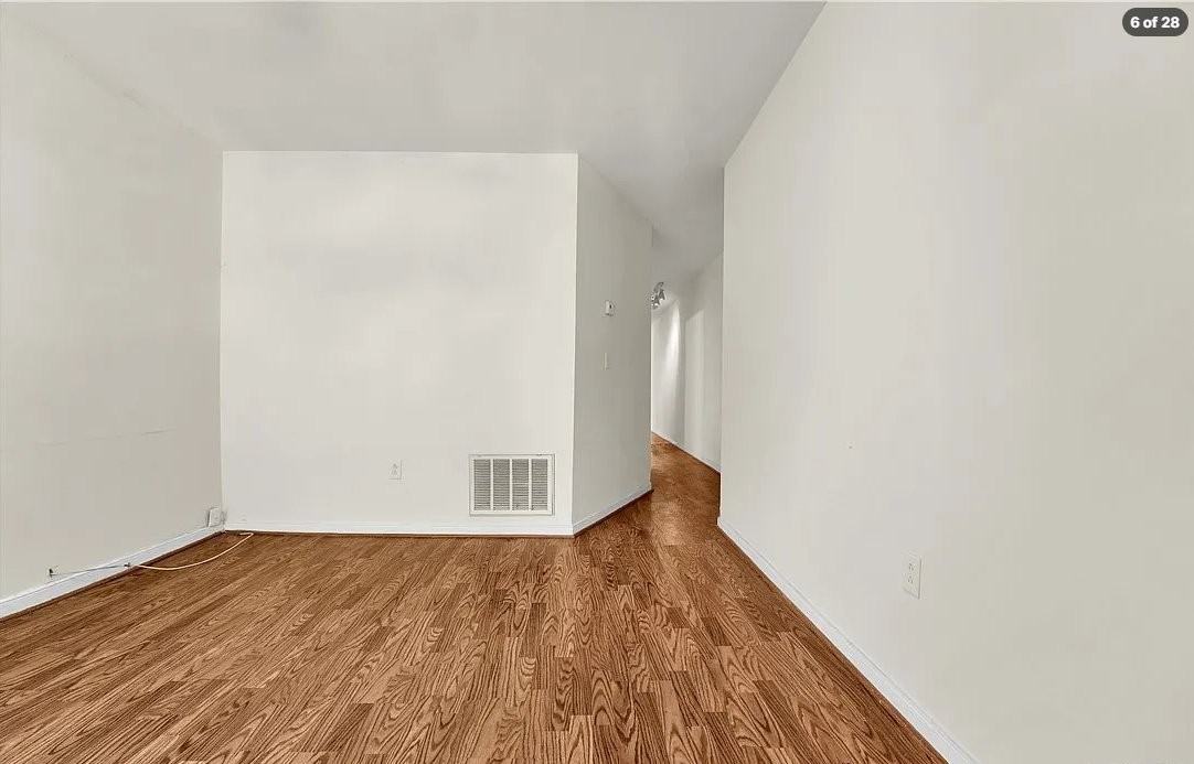 2111 Maplewood Ave #A - Photo 5 of 19
