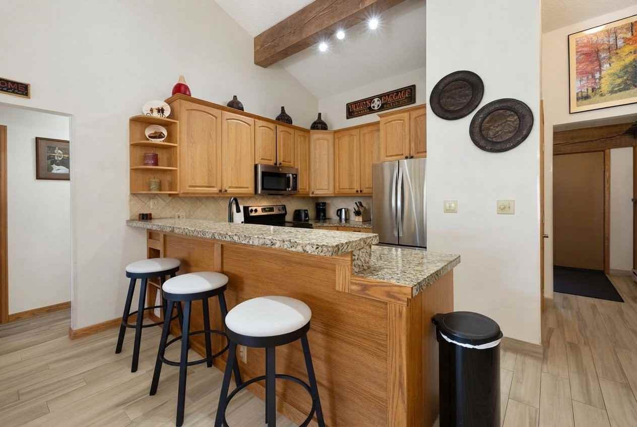 288 W Beaver Creek Blvd #E4 - Photo 3 of 15