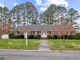1002 Laurel St - Photo 1 of 1