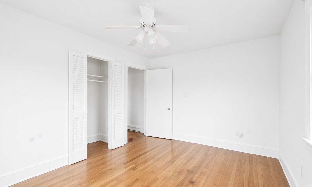 1000 Laurel St - Photo 6 of 16