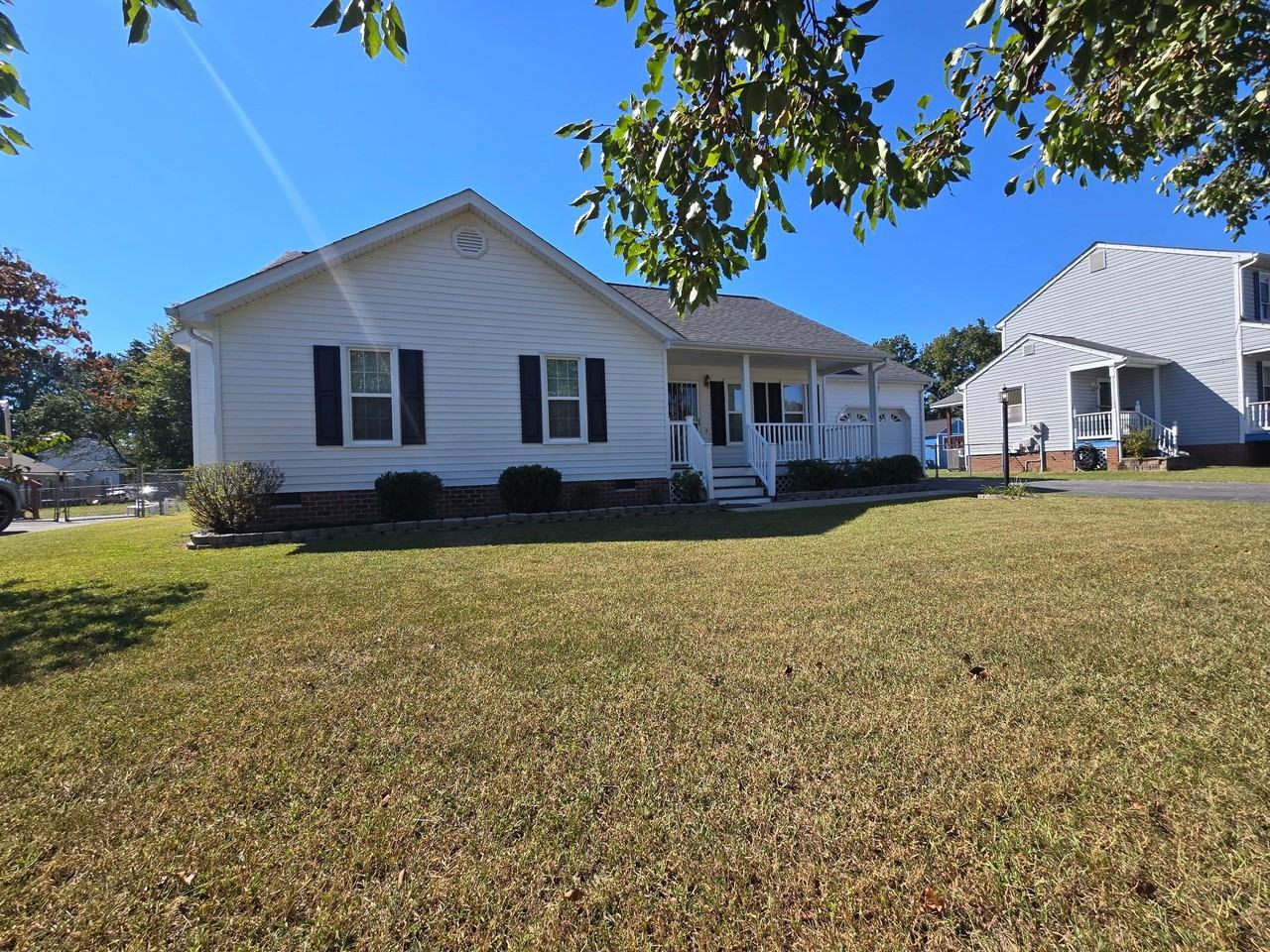 7500 Pineleaf Dr - Photo 3 of 19