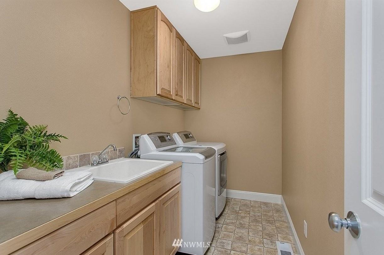 745 Duvall Pl Ne - Photo 7 of 17
