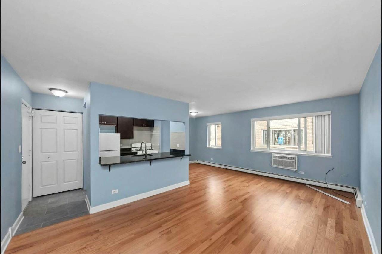 663 West Grace Street, Unit 216 - Photo 2 of 9