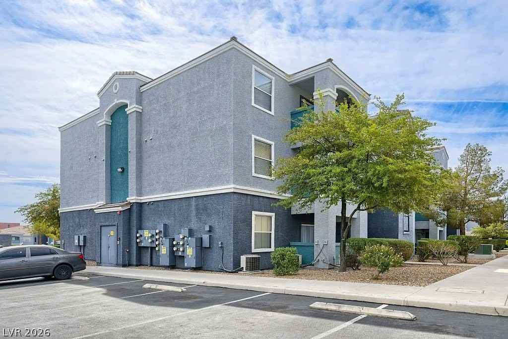6955 North Durango Drive Unit 3081 - Photo 4 of 18