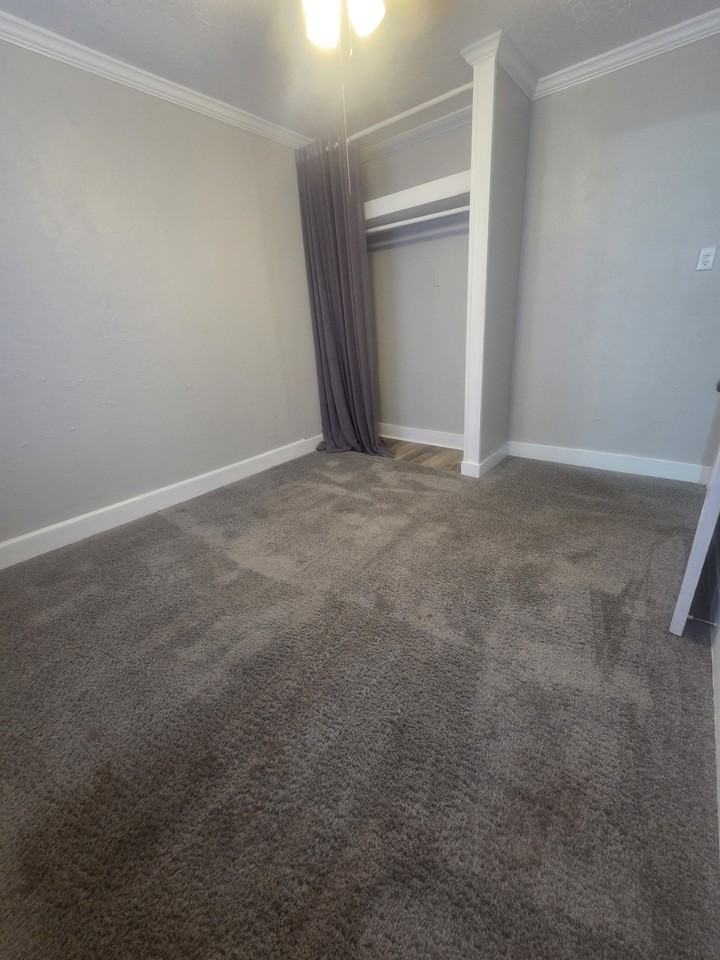 3015 Walnut St #1 - Photo 6 of 16