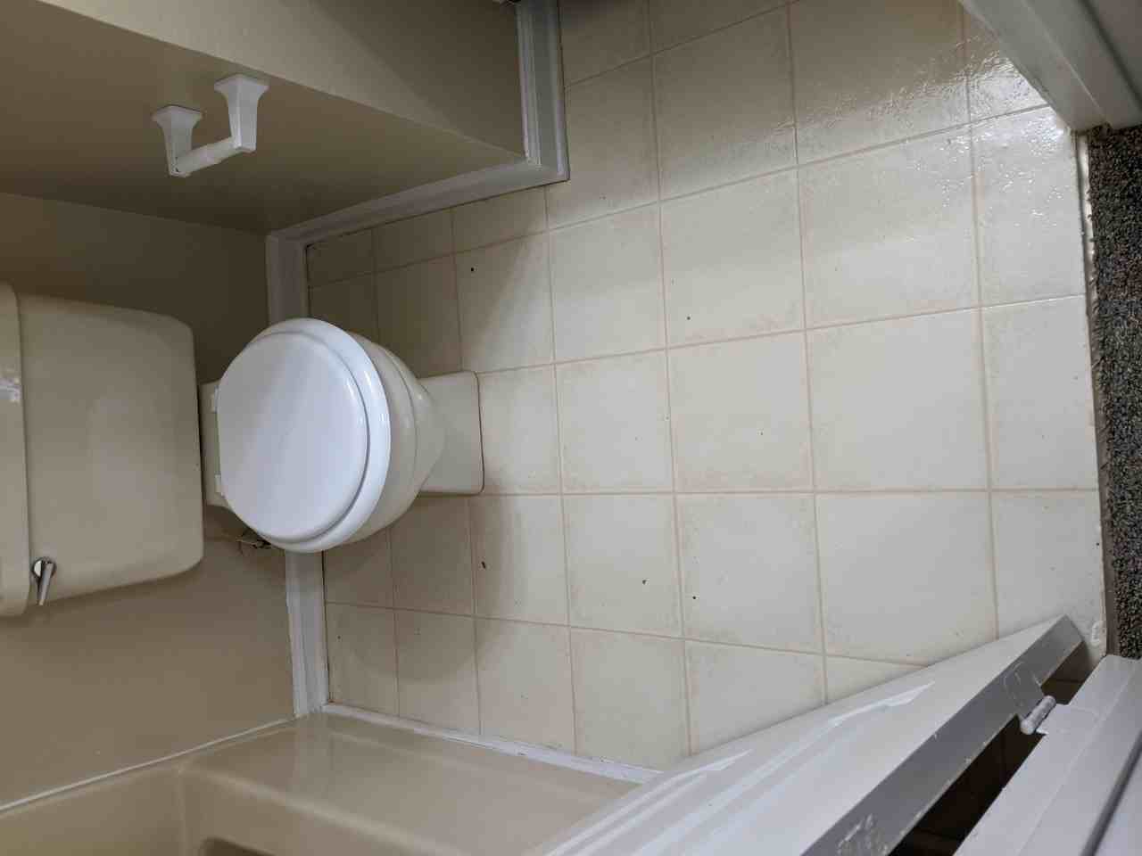 TIMBERLINE APARTMENTS - Photo 4 of 37