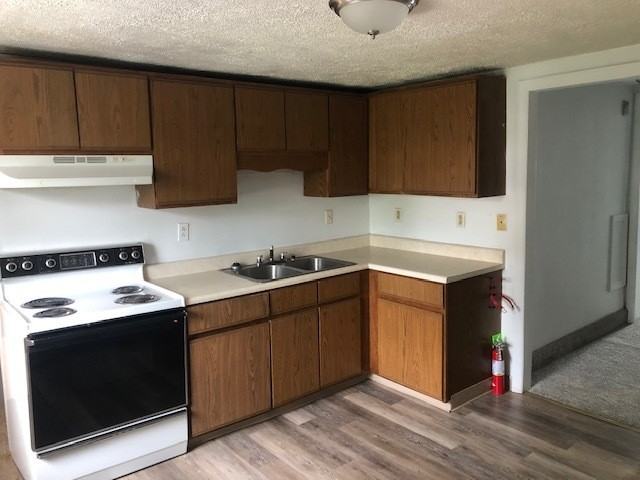 1911-13 4th Street - Photo 2 of 8