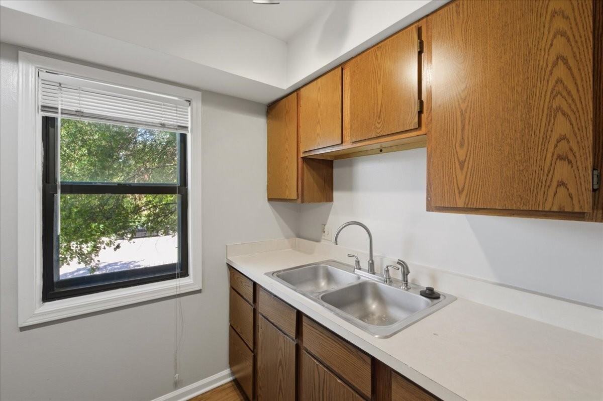 Morton Place - Photo 4 of 16