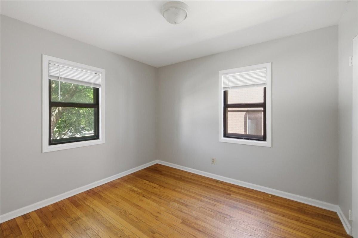 Morton Place - Photo 6 of 16