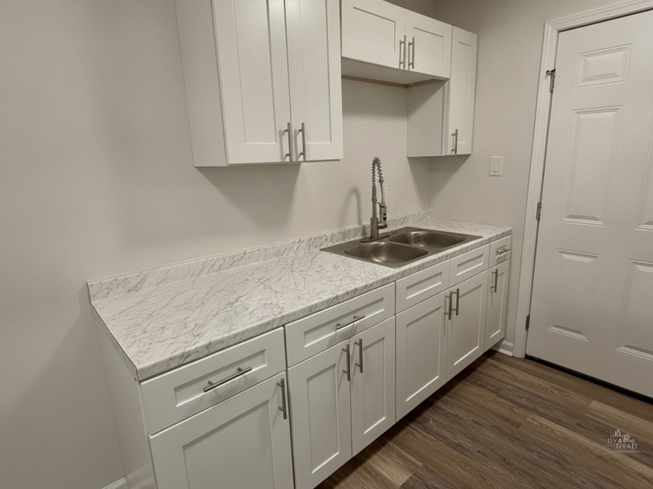 605 Lake Road - Photo 5 of 12
