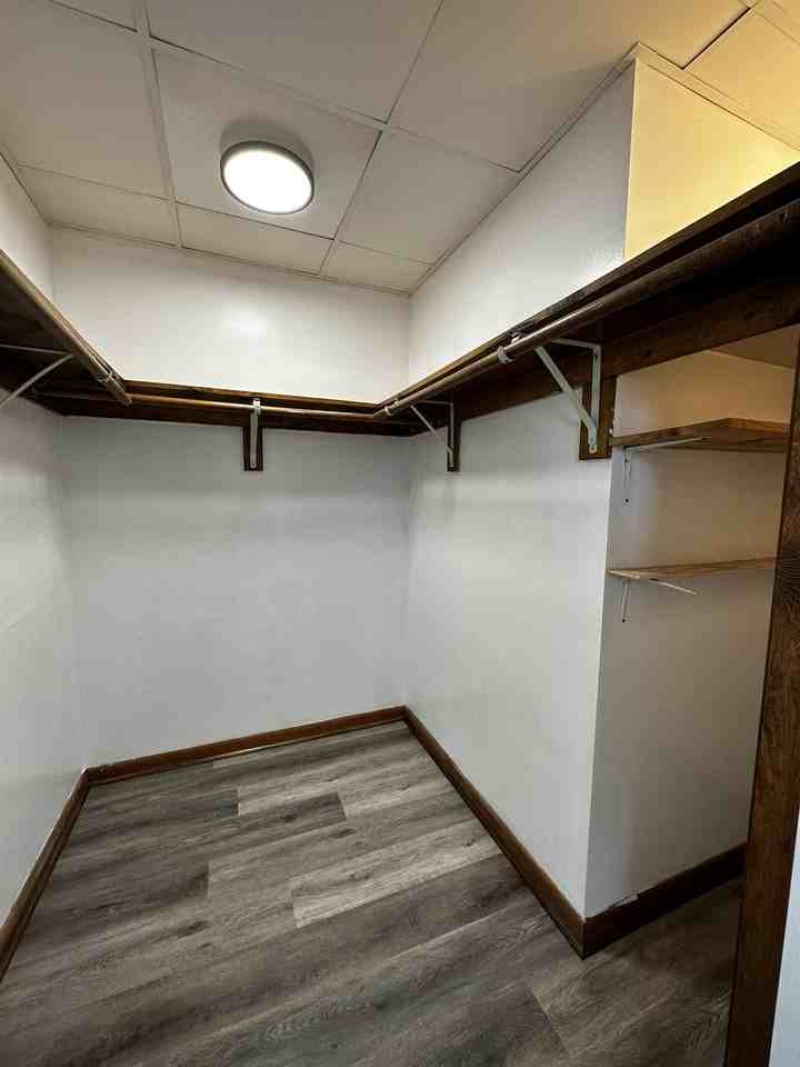 525 East Pine Street - Photo 6 of 22