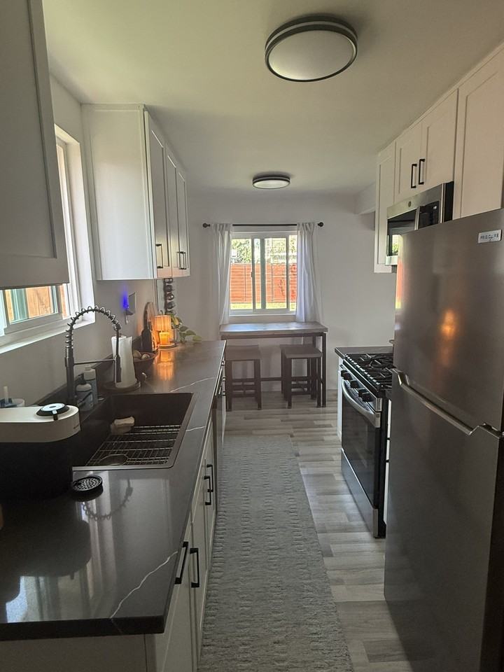 2350 Santa Ana Avenue - Photo 2 of 8