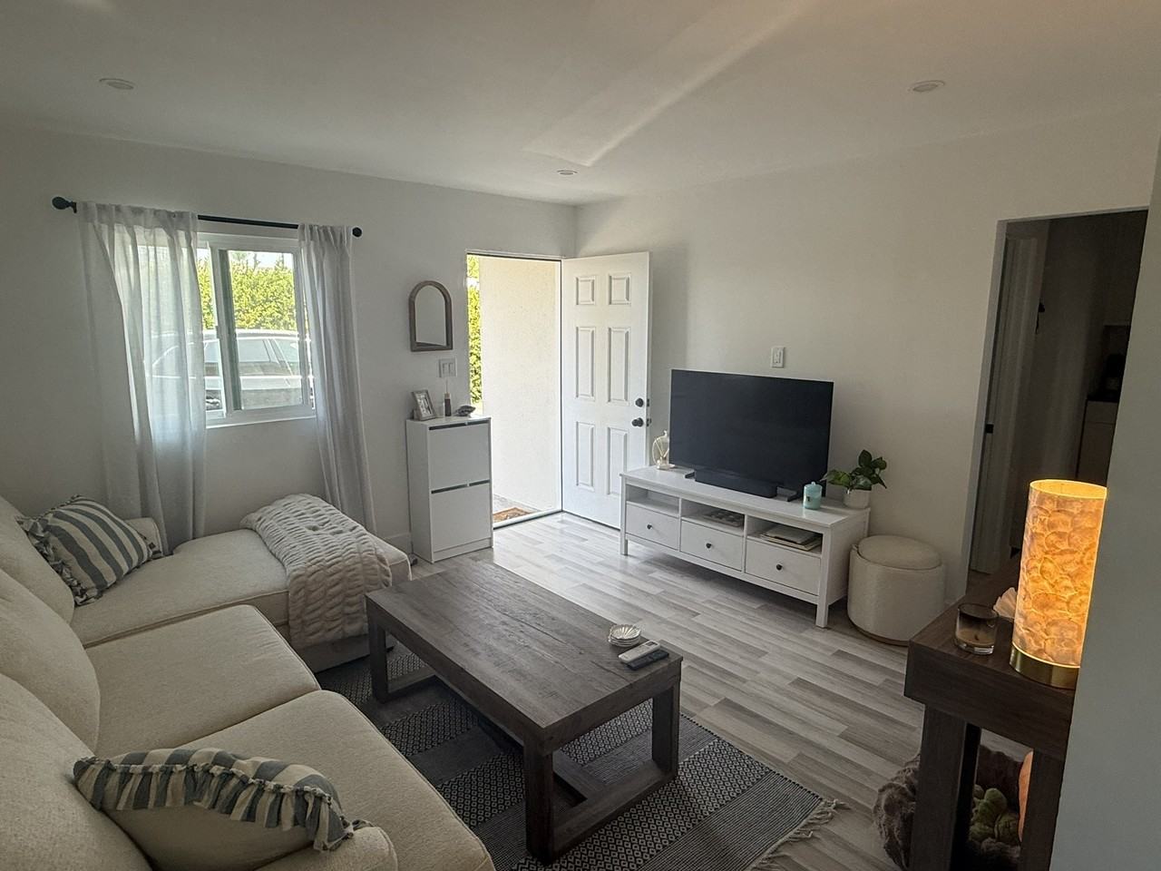 2350 Santa Ana Avenue - Photo 4 of 8