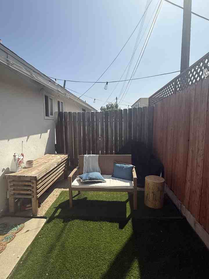 2350 Santa Ana Avenue - Photo 6 of 8