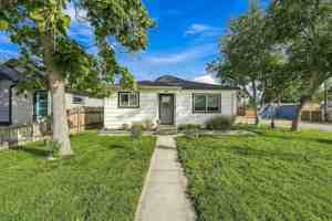 featured image of 1300 W Melrose St