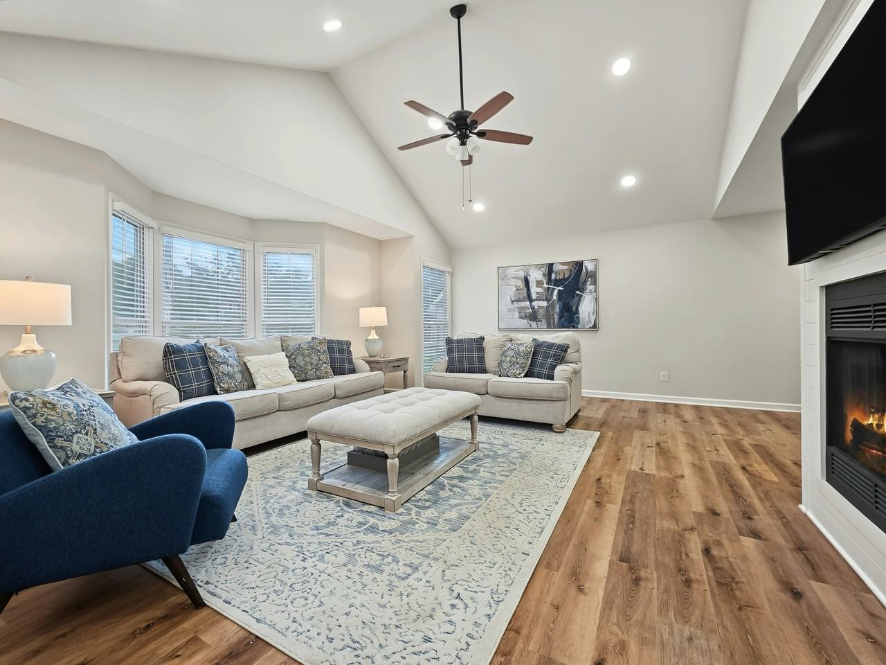 5147 Coolamber Drive - Photo 7 of 40