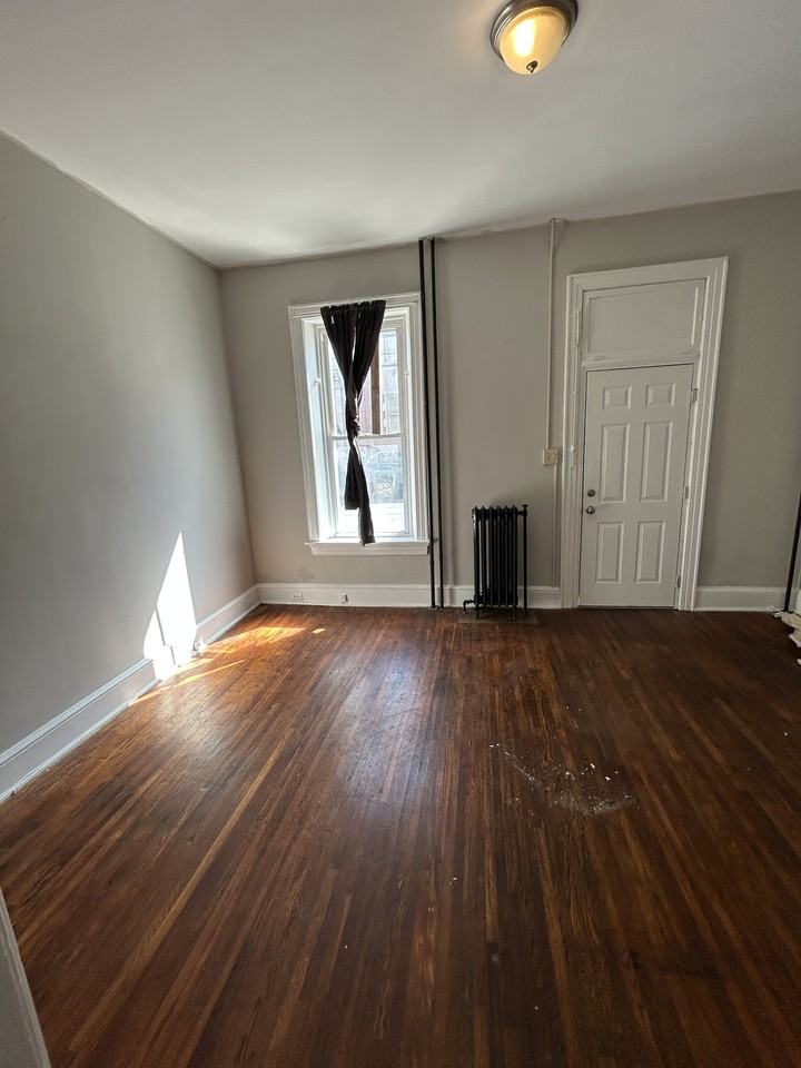 107 South Mulberry Street - Photo 6 of 12