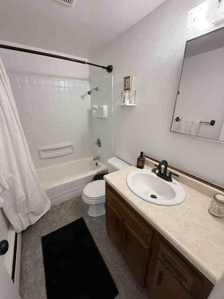 2901 8th Avenue North (Newest) - Photo 5 of 10