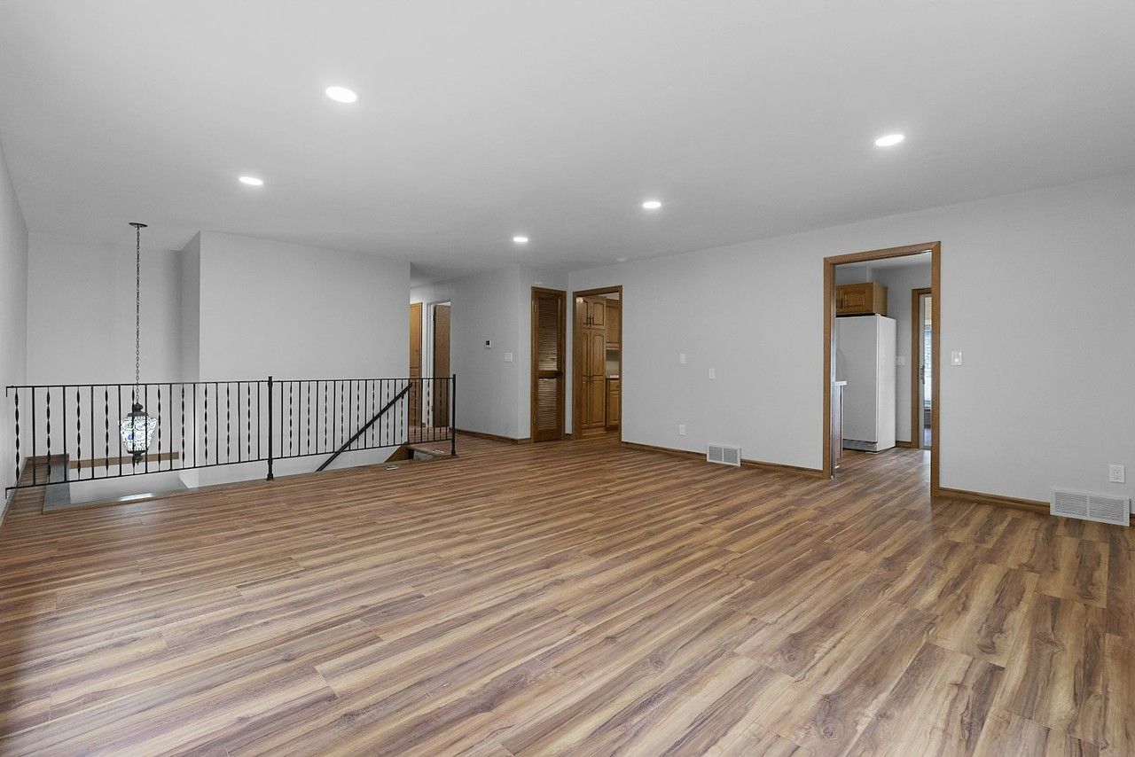 1742 North Douglas Street - Photo 6 of 39