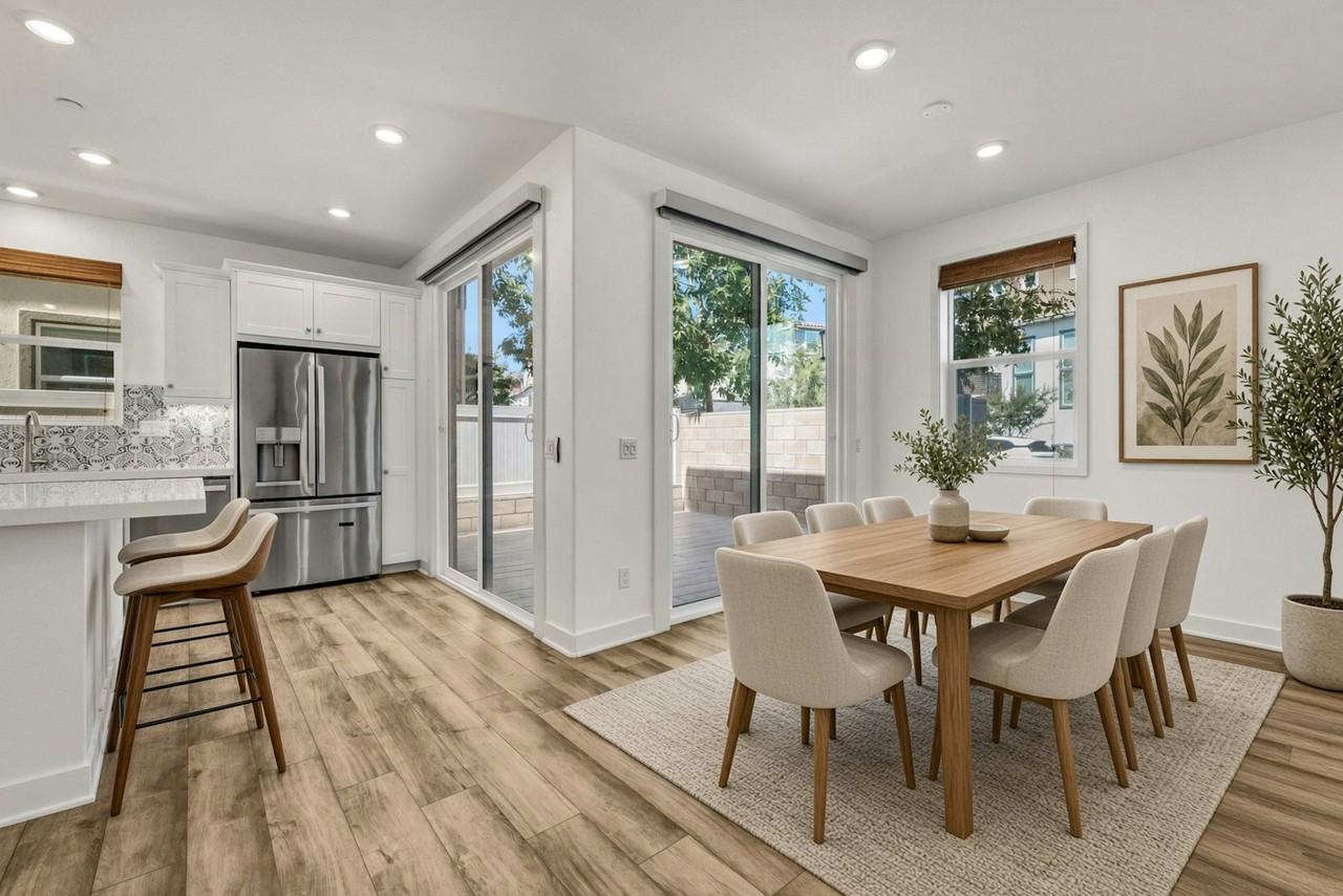 255 Siena - Photo 4 of 19