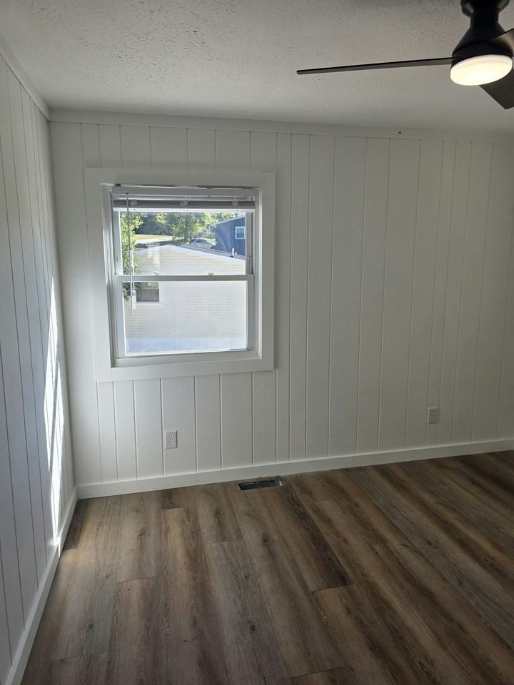 960 Bill Smith Rd - Photo 4 of 18